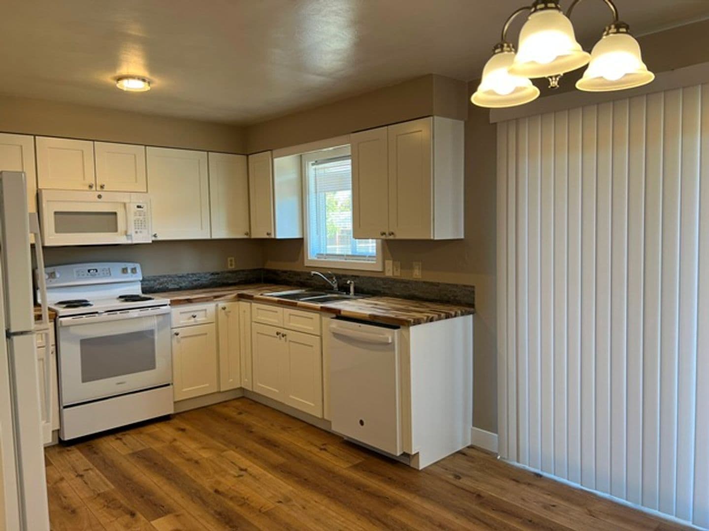 Keizer House: 4710 12th Ave NE