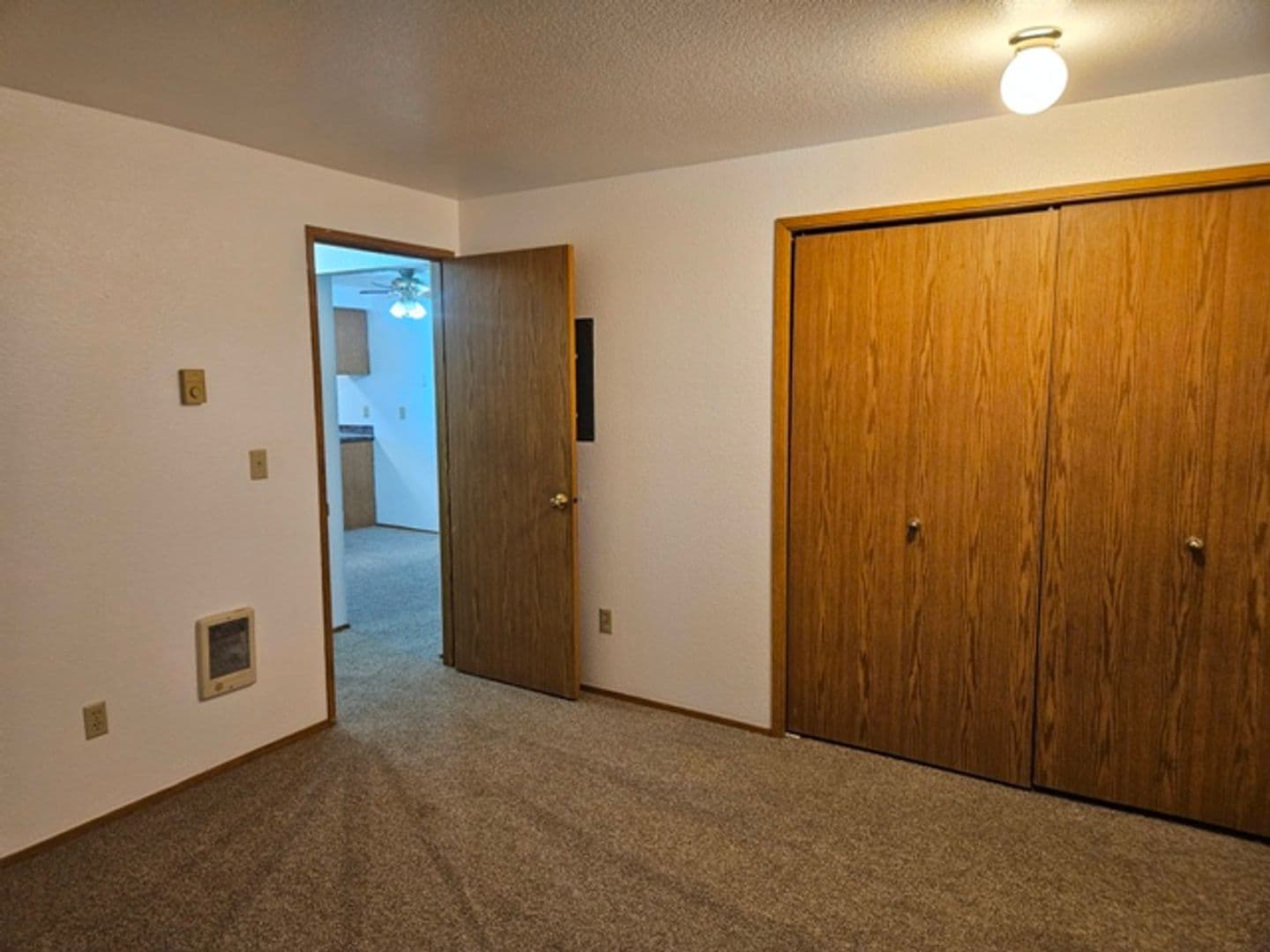 Salem Apartment: 1415 Lancaster Dr NE