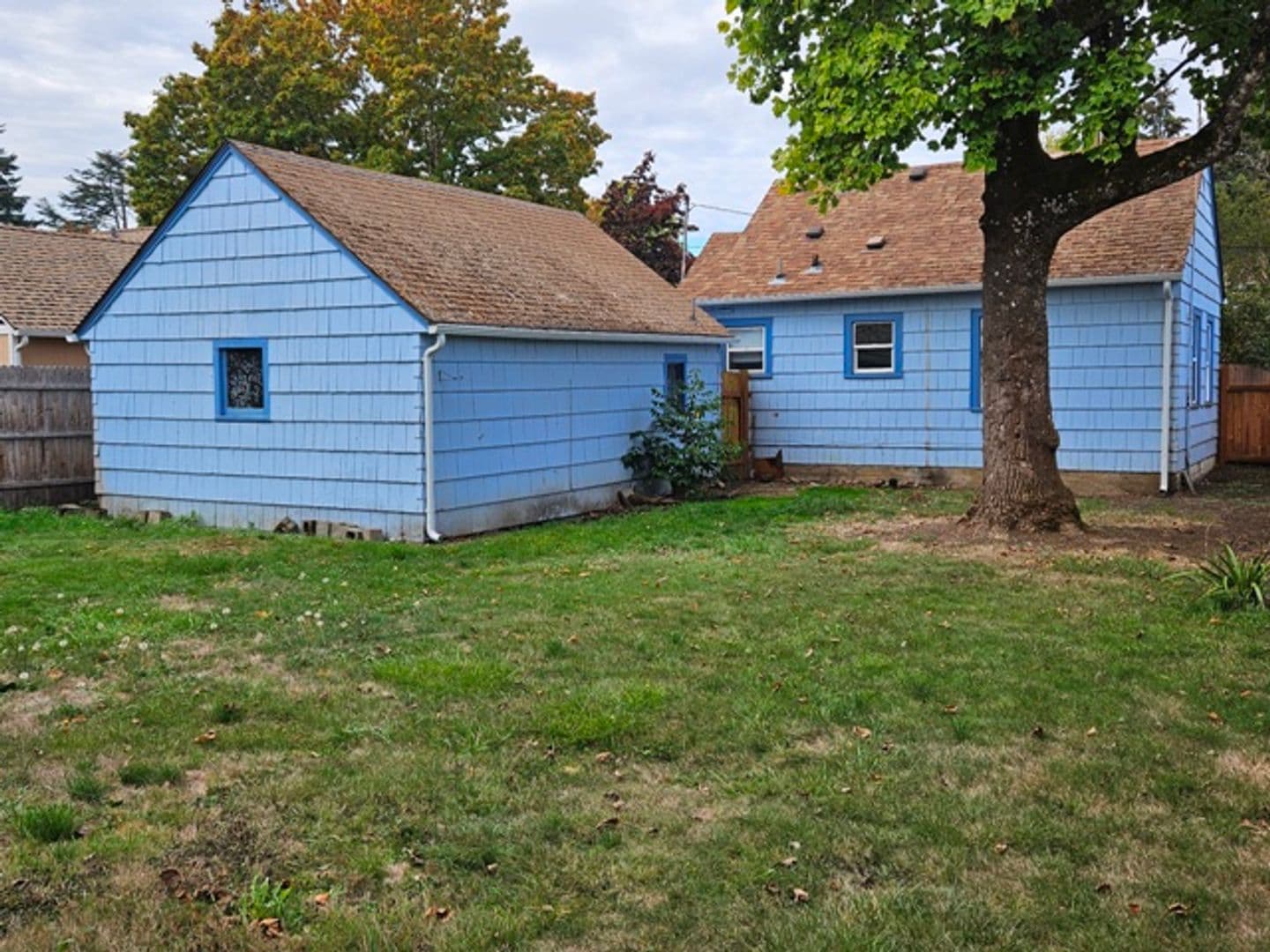 Salem House: 1730 Capitol St. SE