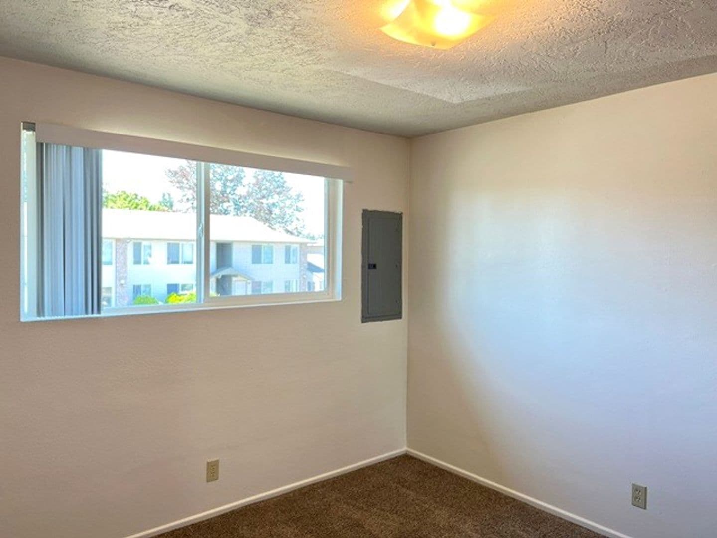 Stayton Apartment: 1125 Wyatt Ave