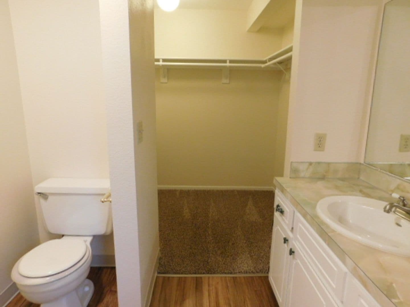 Salem House: 5127 Sprice Ct SE