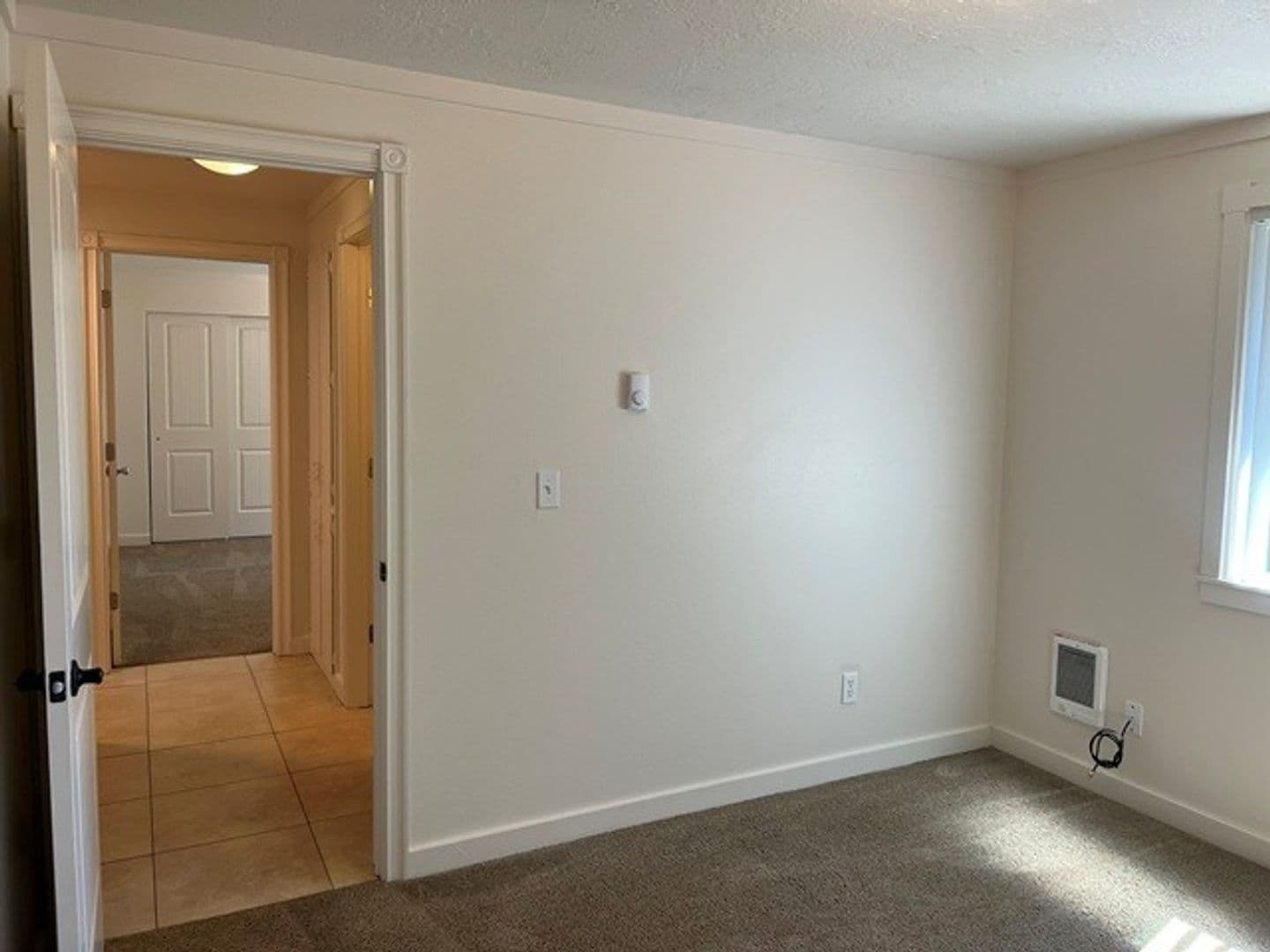 Stayton House: 1274 E Santiam St
