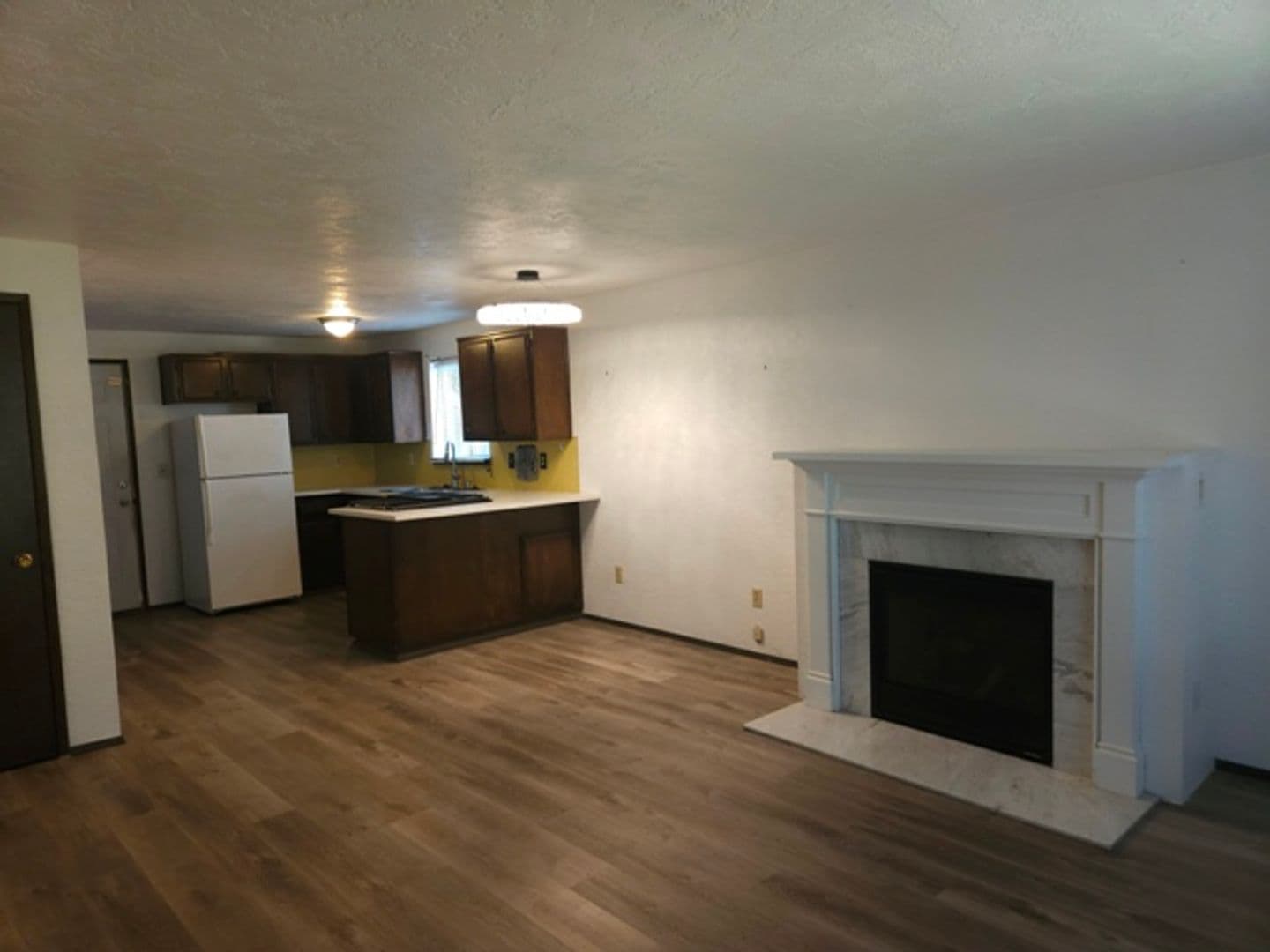 Salem Apartment: 263/267 20th St SE