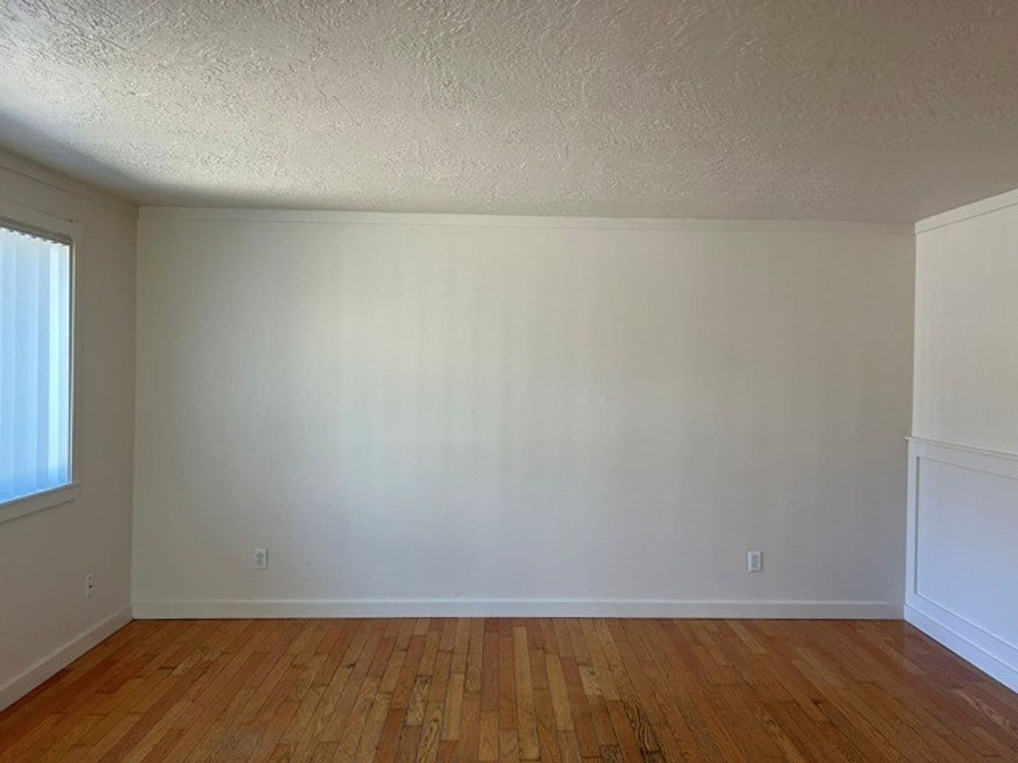 Stayton House: 1274 E Santiam St