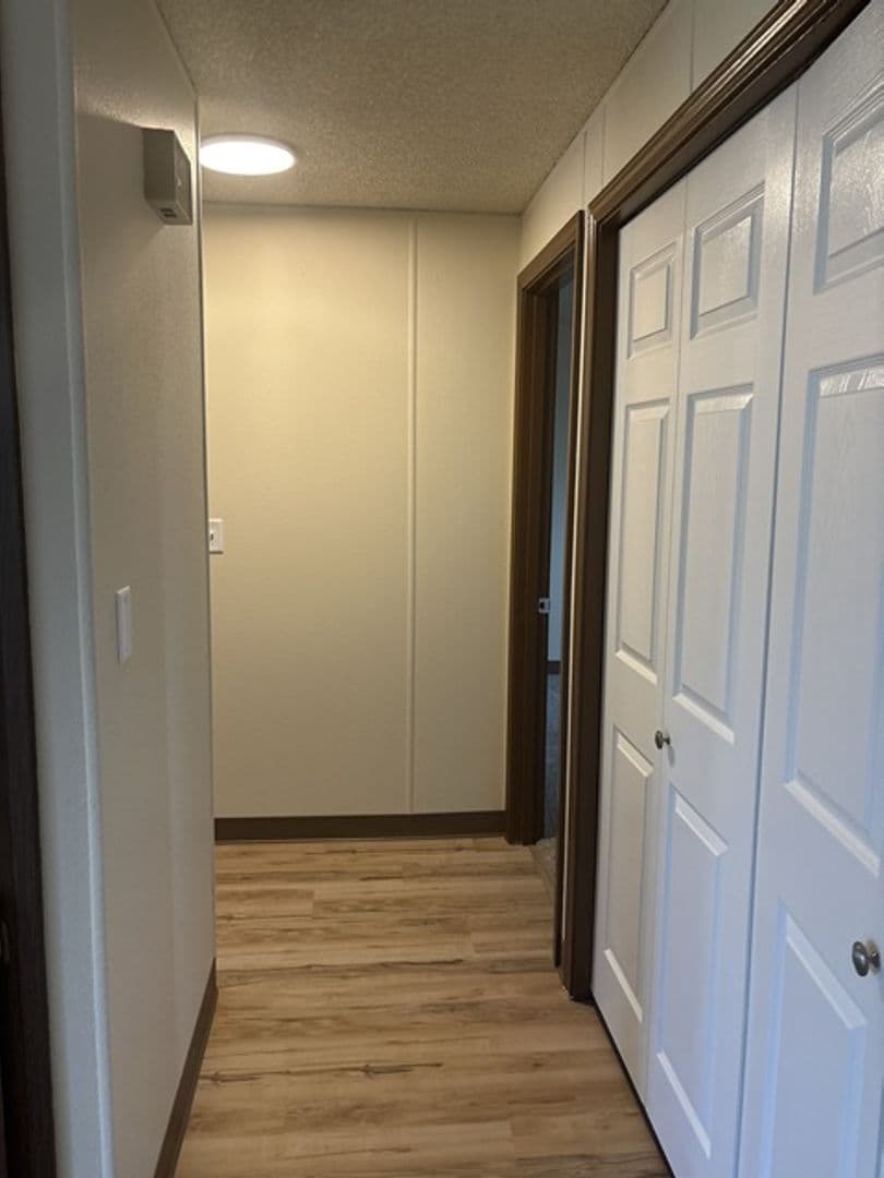 Salem Apartment: 4314-4388 State St