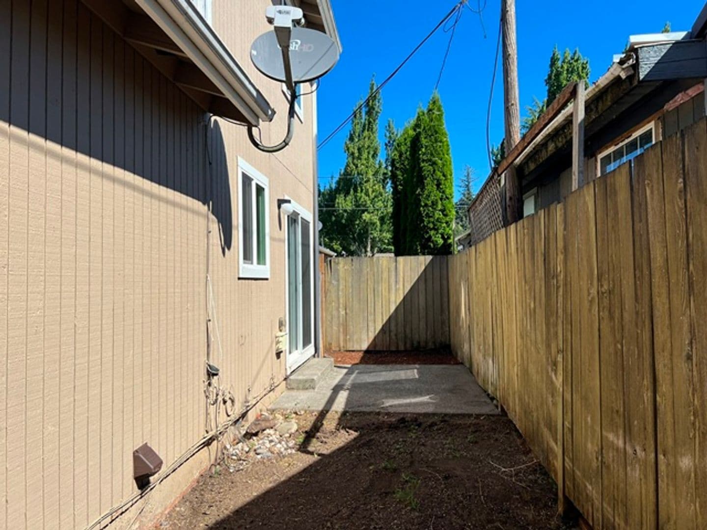 Stayton House: 1288 E Santiam St