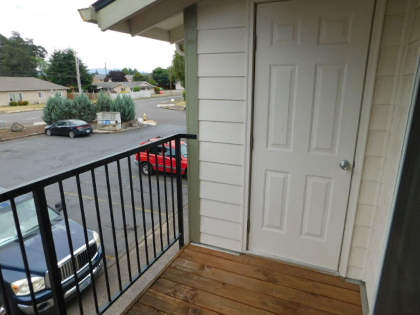 Stayton Apartment: 1125 Wyatt Ave