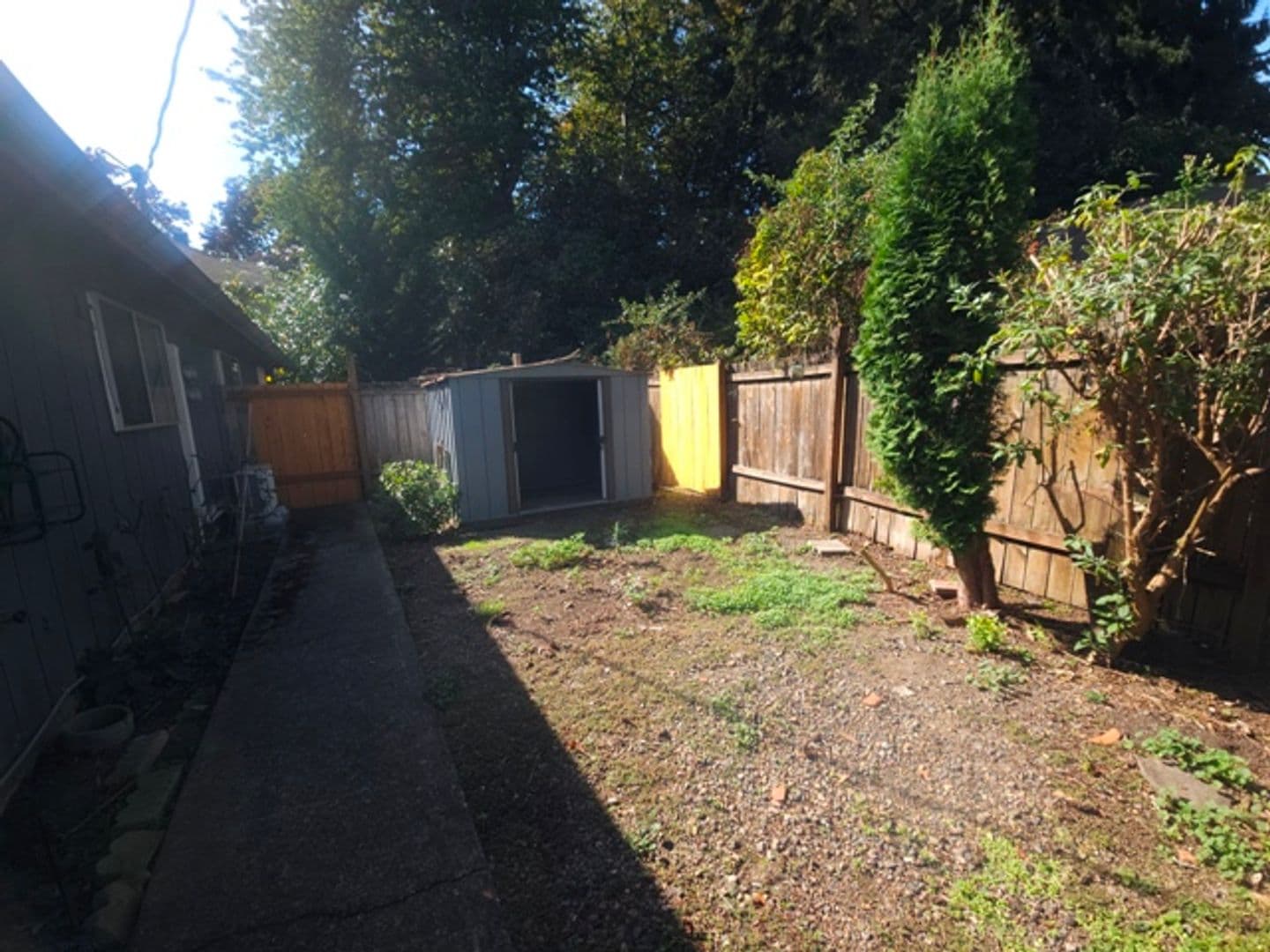 Salem Apartment: 263/267 20th St SE
