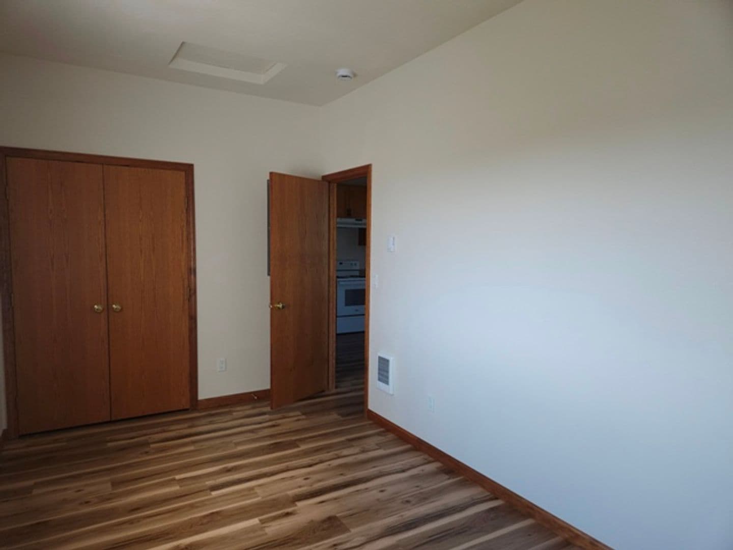 Aumsville Apartment: 630-632 N 4th St