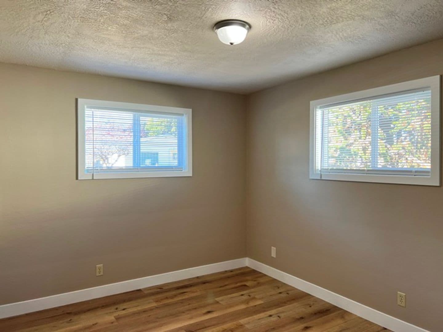 Keizer House: 4710 12th Ave NE