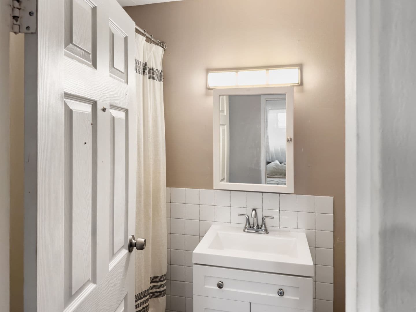 WHEELING Apartment: 24 S WHEELING