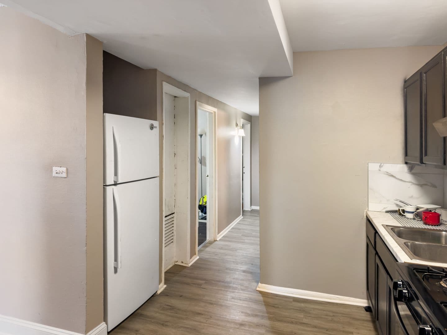 WHEELING Apartment: 185 ARBOR