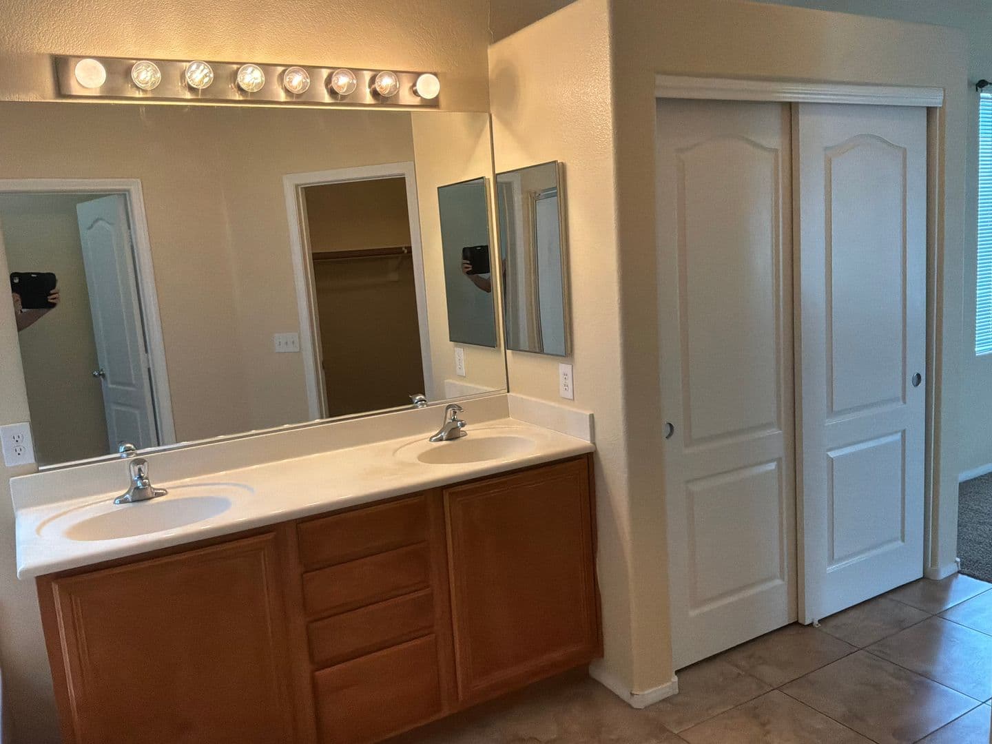 Las Vegas House: 5150 Silent Valley Ave.