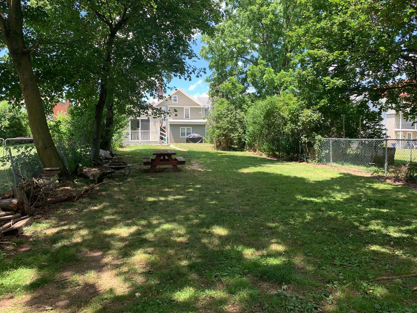 Chambersburg Apartment: 146 Kennedy St