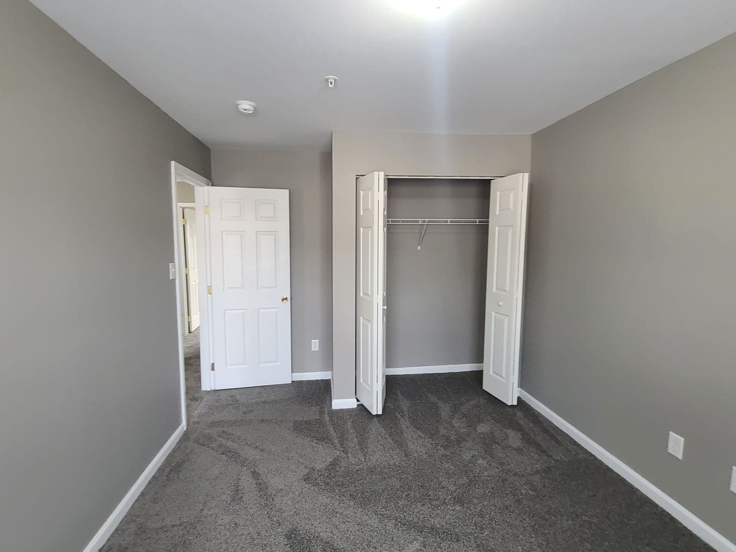 Waynesboro House: 393 Viewpoint Way