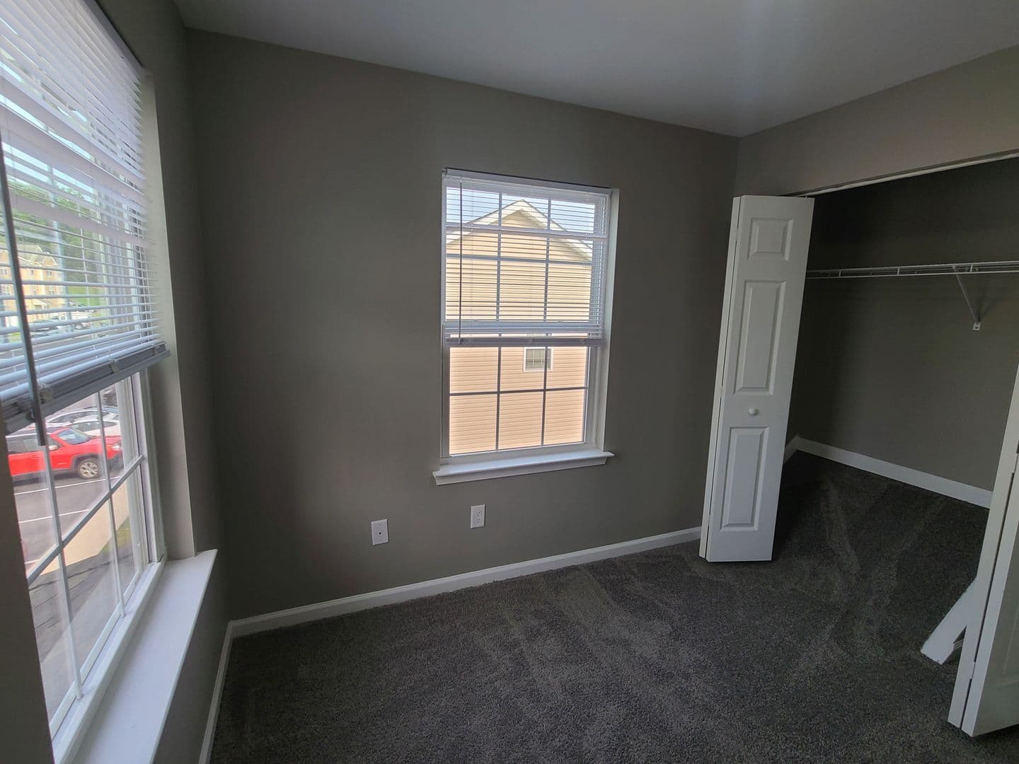 Waynesboro House: 393 Viewpoint Way