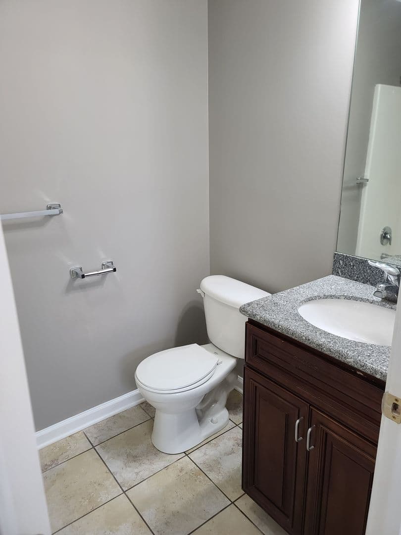 Waynesboro House: 393 Viewpoint Way