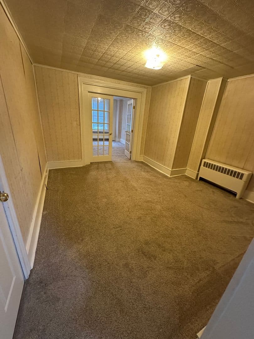 Newville Apartment: 26 E Main Street