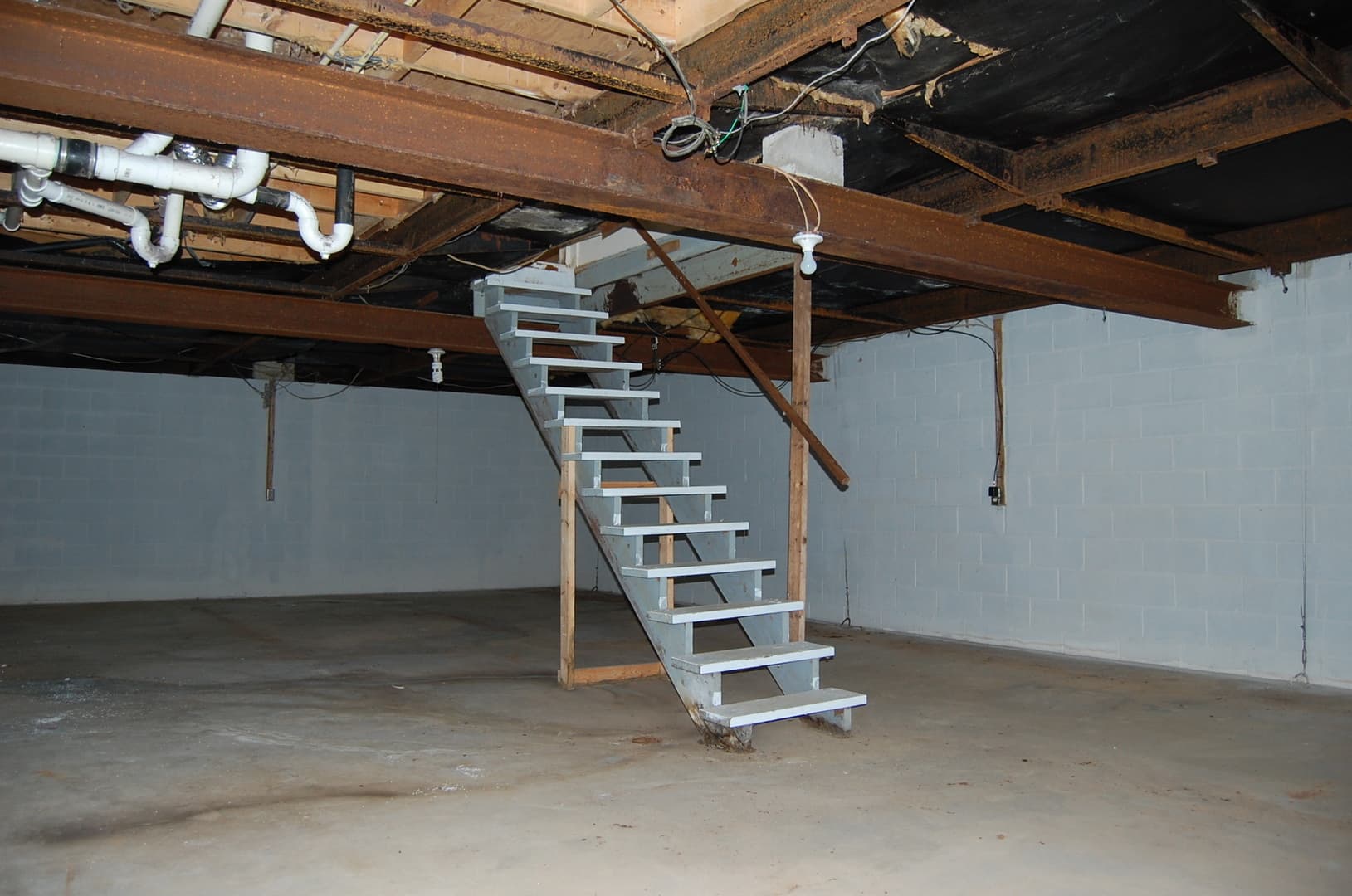 Newville House: 52 Fry Road