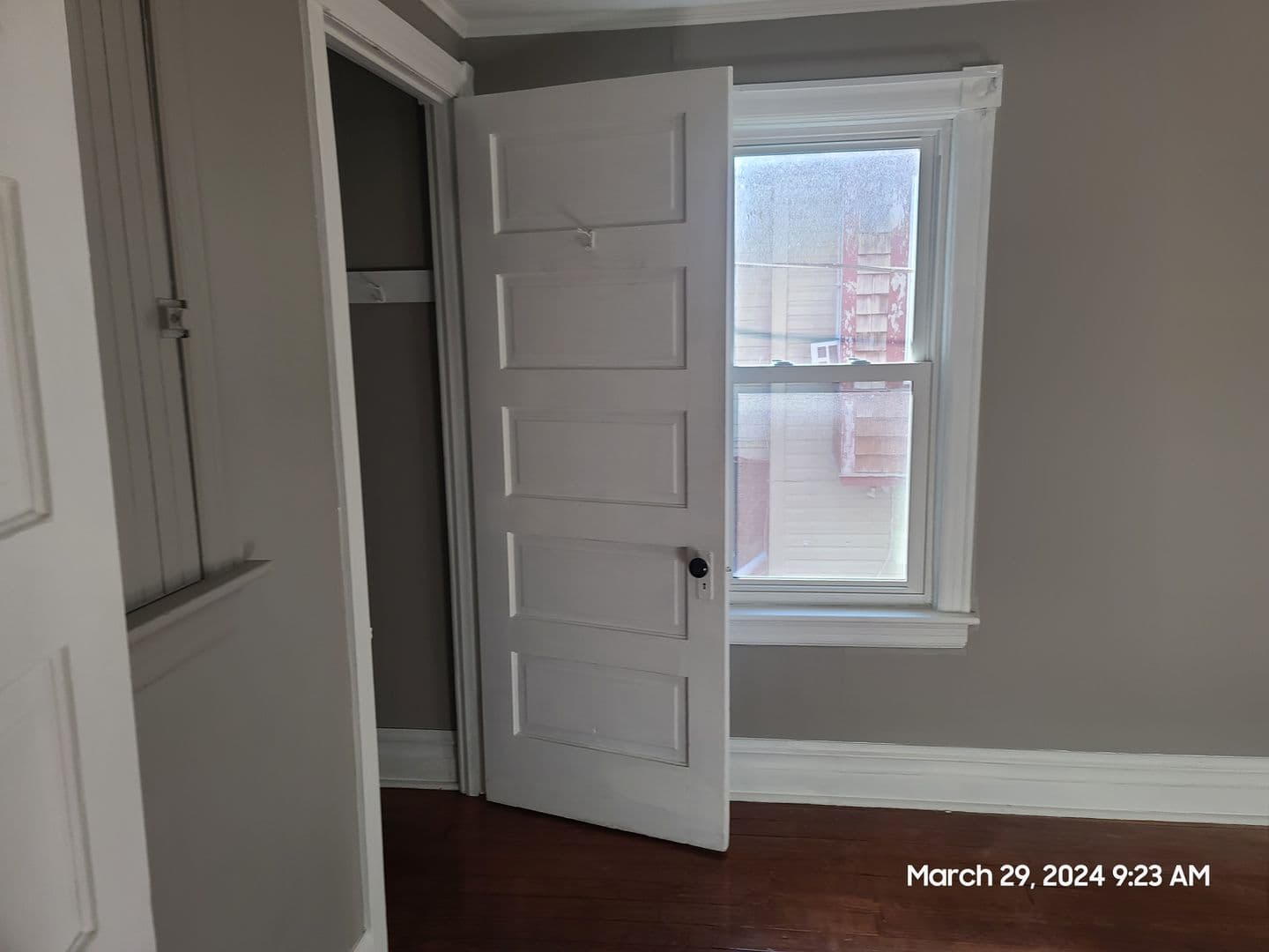Waynesboro Apartment: 19 E North St