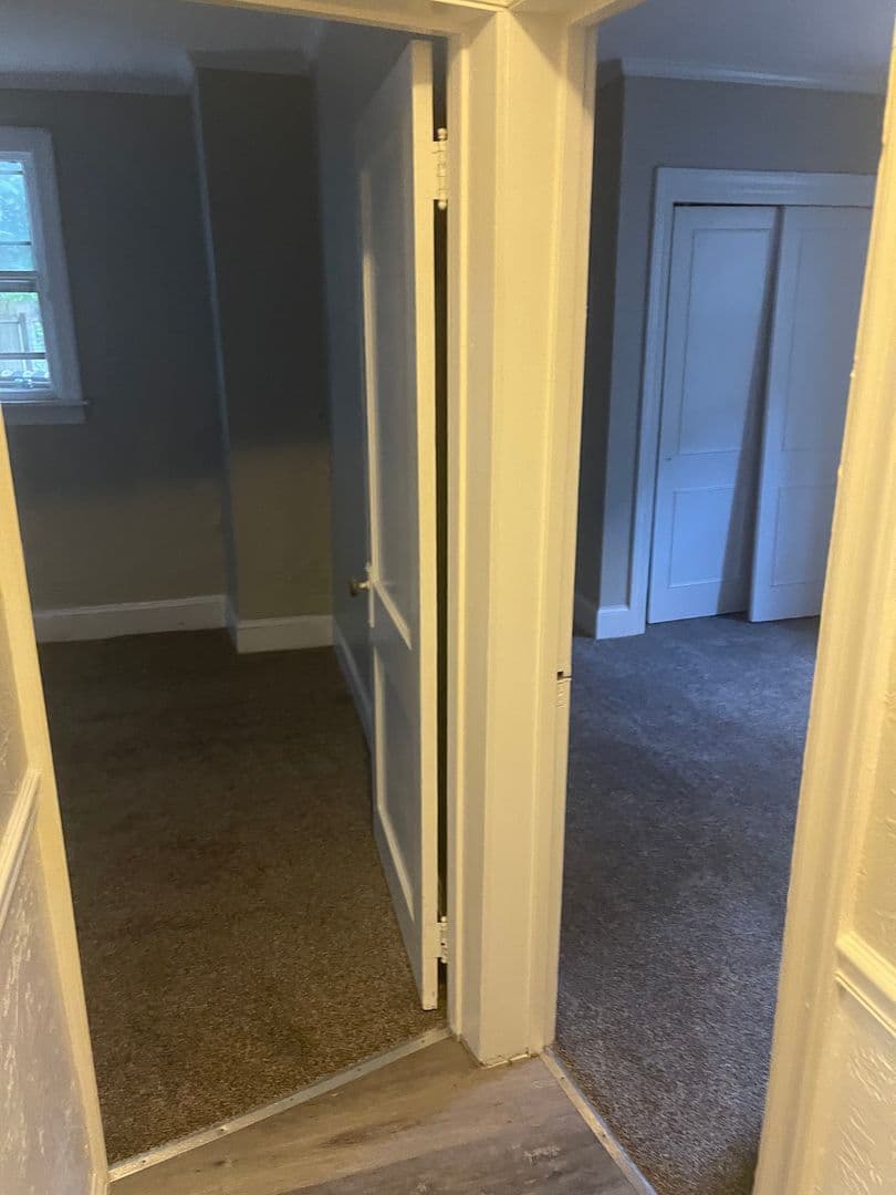 Carlisle Apartment: 132 S Hanover St