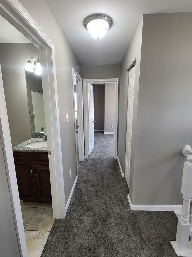 Waynesboro House: 393 Viewpoint Way