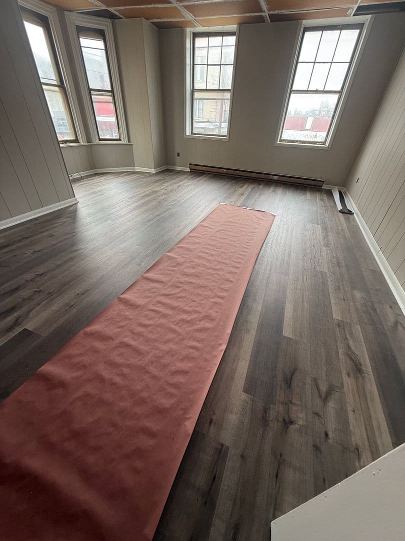 Carlisle Apartment: 130 N Hanover St