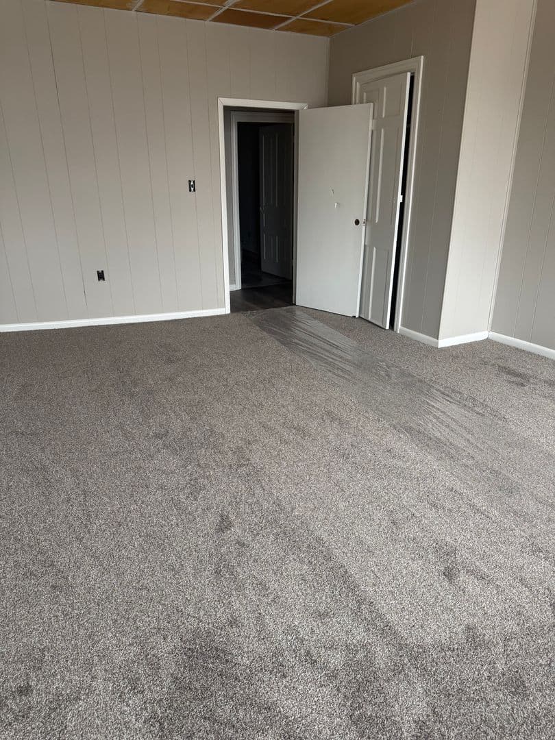 Carlisle Apartment: 130 N Hanover St