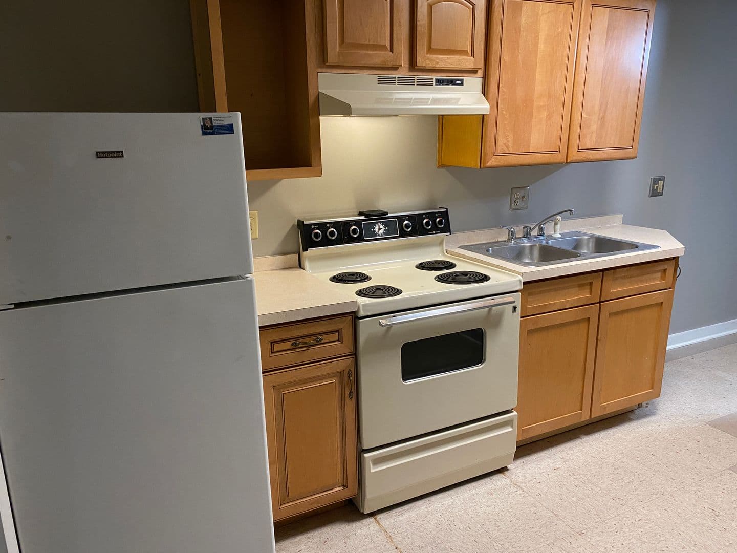 Chambersburg Apartment: 146 Kennedy St