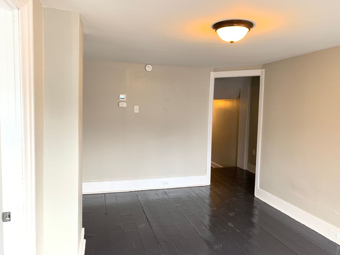 Carlisle Apartment: 143 & 145 N West