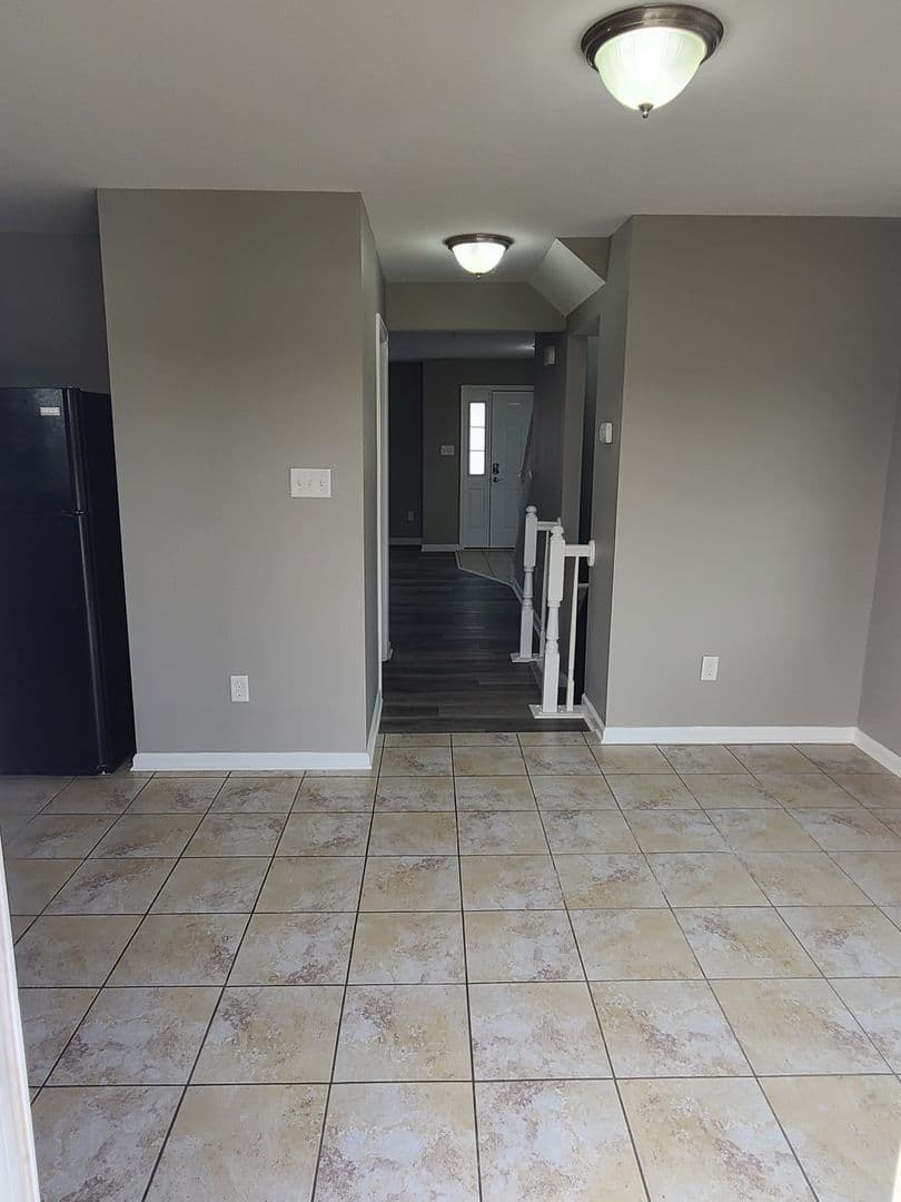 Waynesboro House: 393 Viewpoint Way