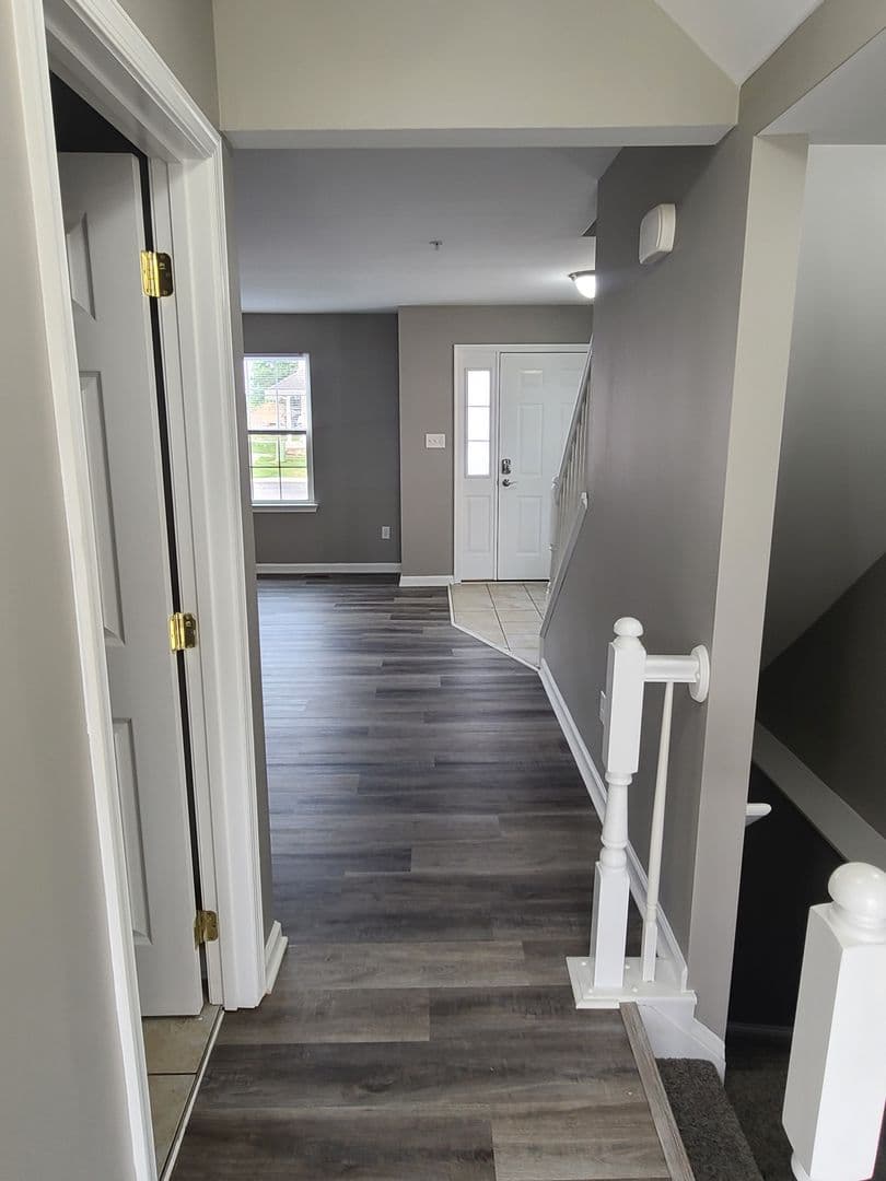 Waynesboro House: 393 Viewpoint Way