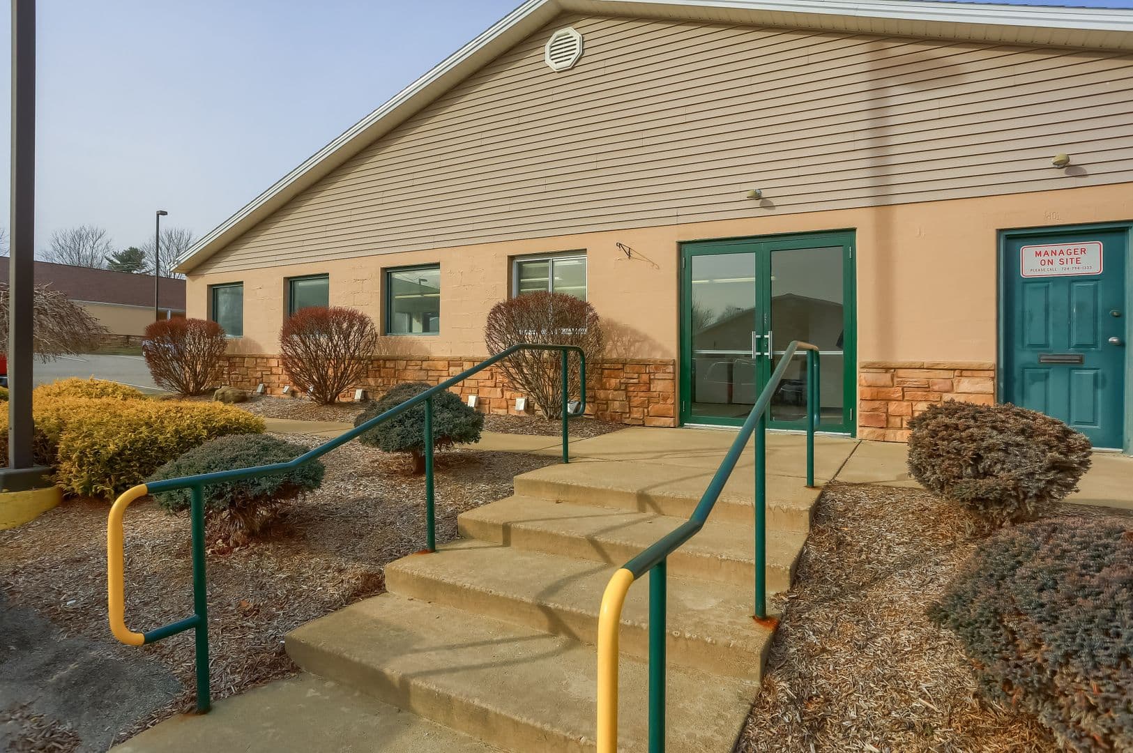 Slippery Rock Apartment: 877 New Castle Rd,