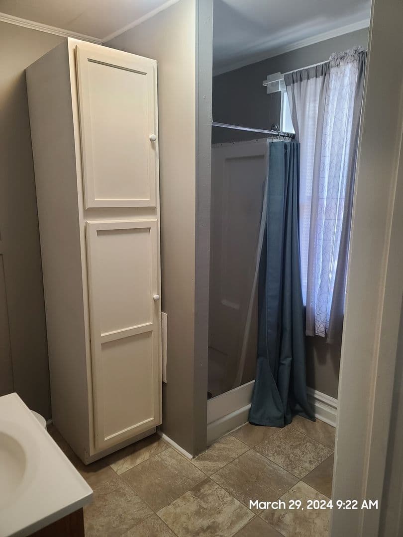 Waynesboro Apartment: 19 E North St