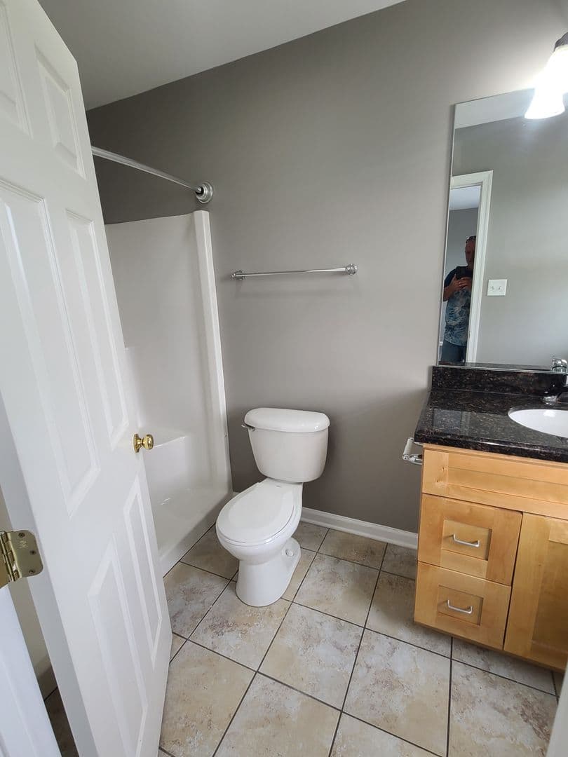 Waynesboro House: 393 Viewpoint Way