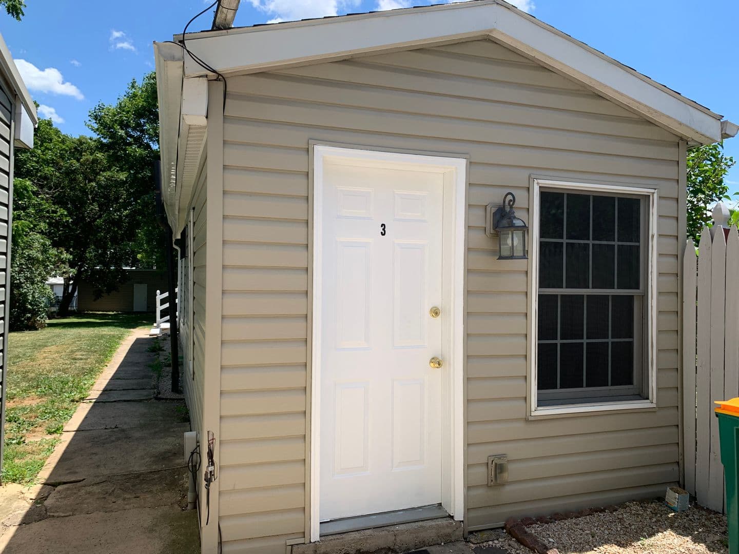 Chambersburg Apartment: 146 Kennedy St