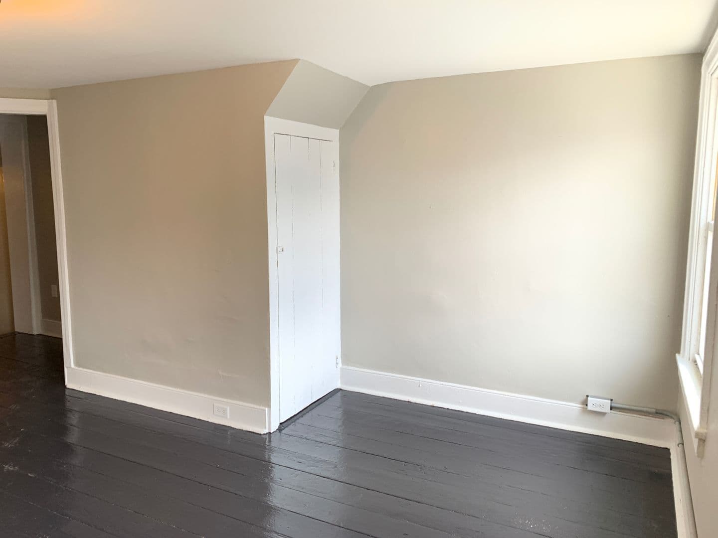 Carlisle Apartment: 143 & 145 N West