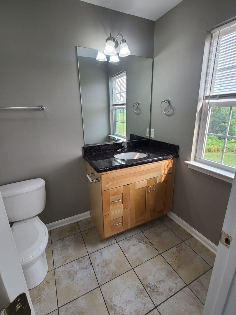 Waynesboro House: 393 Viewpoint Way