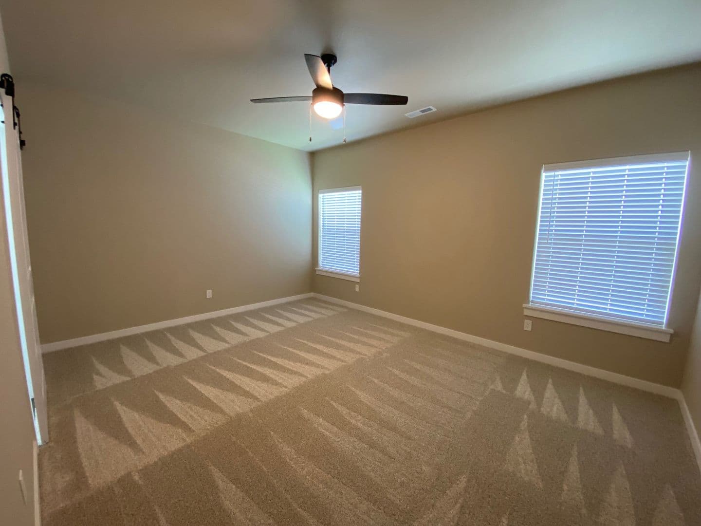 Sutherlin House: 909 Durham Ave