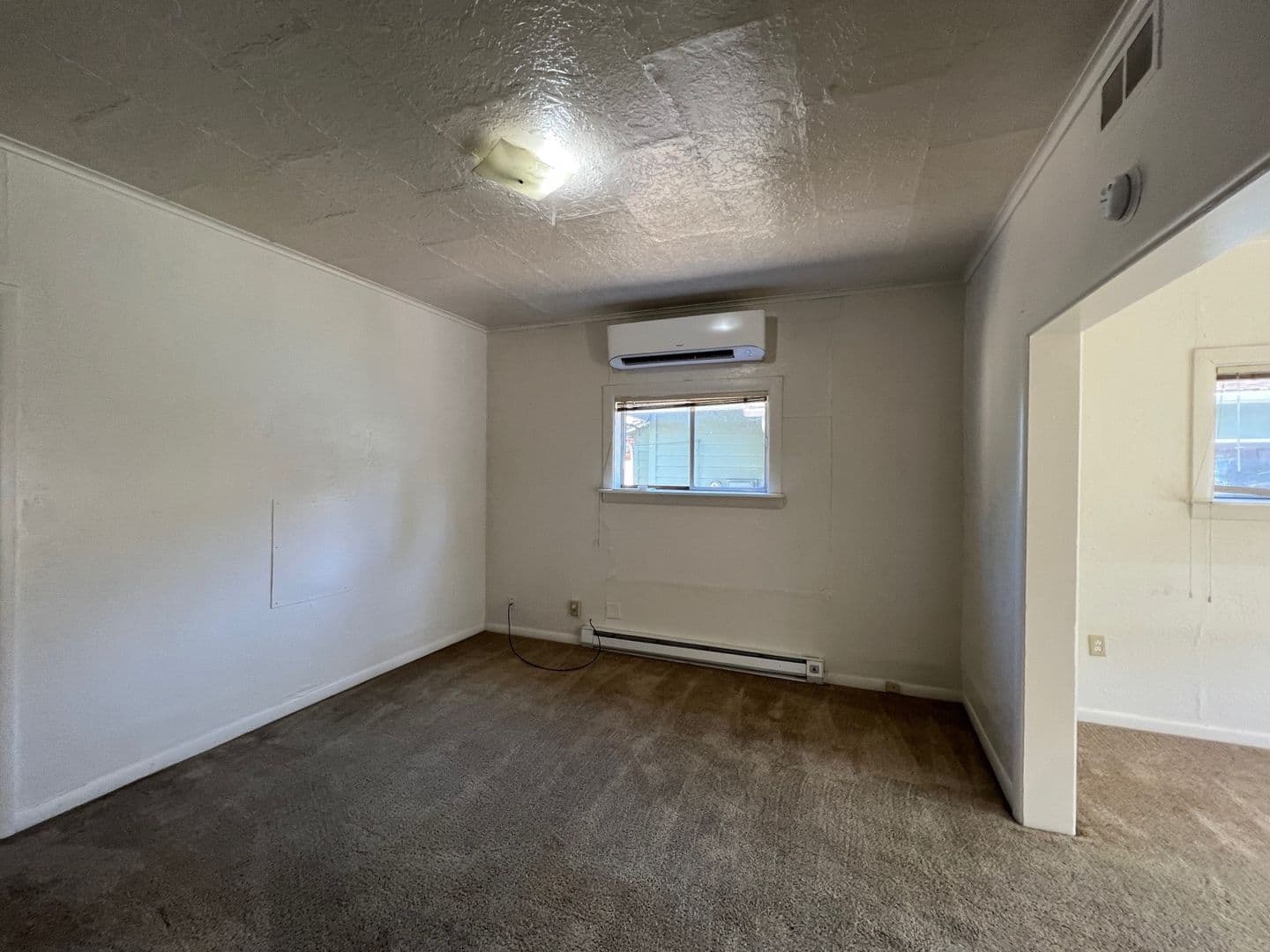Roseburg House: 1226 SE Mill Street