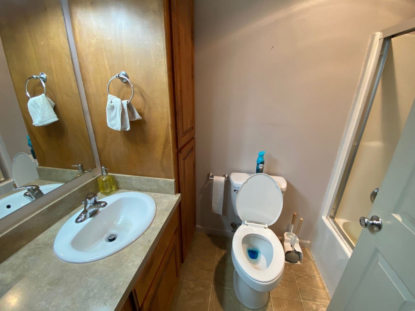 Roseburg House: 101 Barron Ct