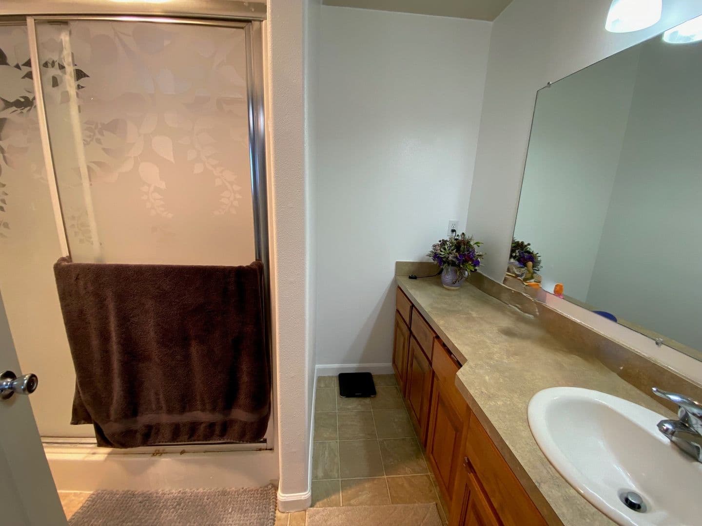 Roseburg House: 101 Barron Ct