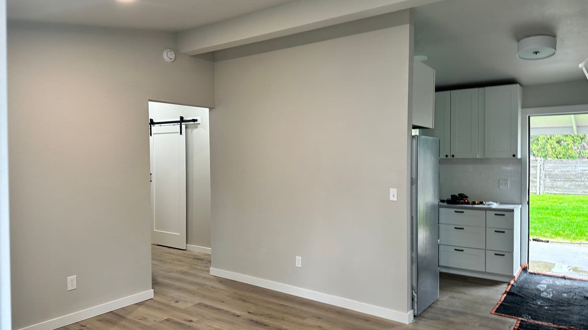 Riddle Apartment: Glenbrook Loop Rd & Hanna View Lane
