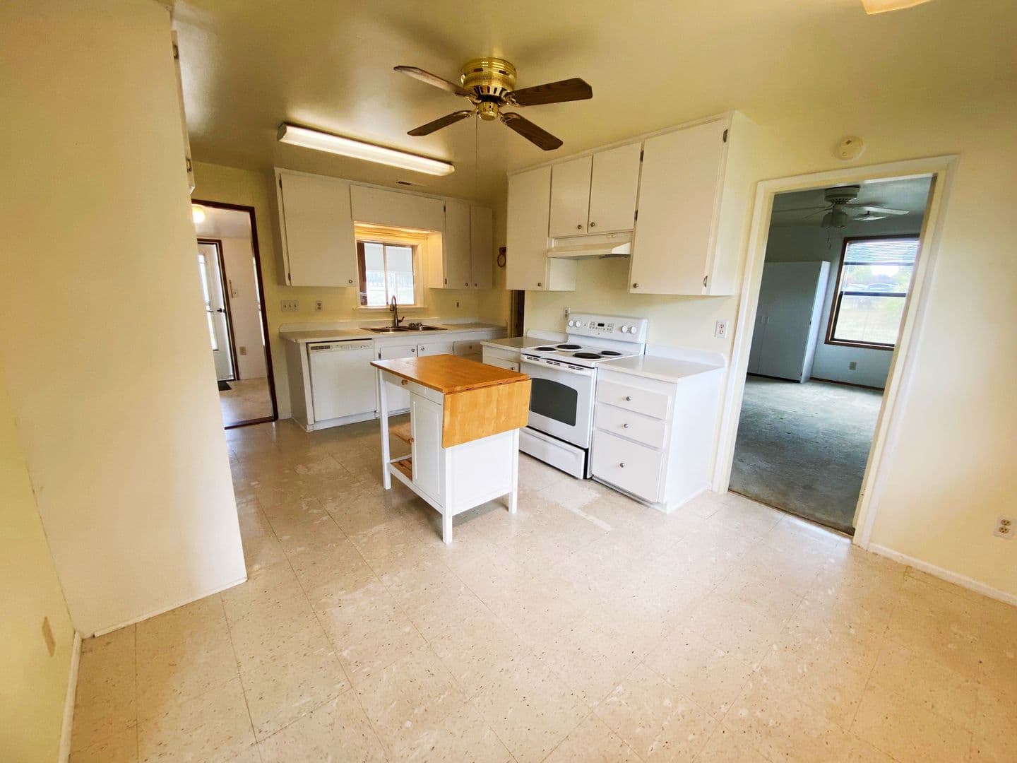 Sutherlin House: 3941 Nonpareil Rd
