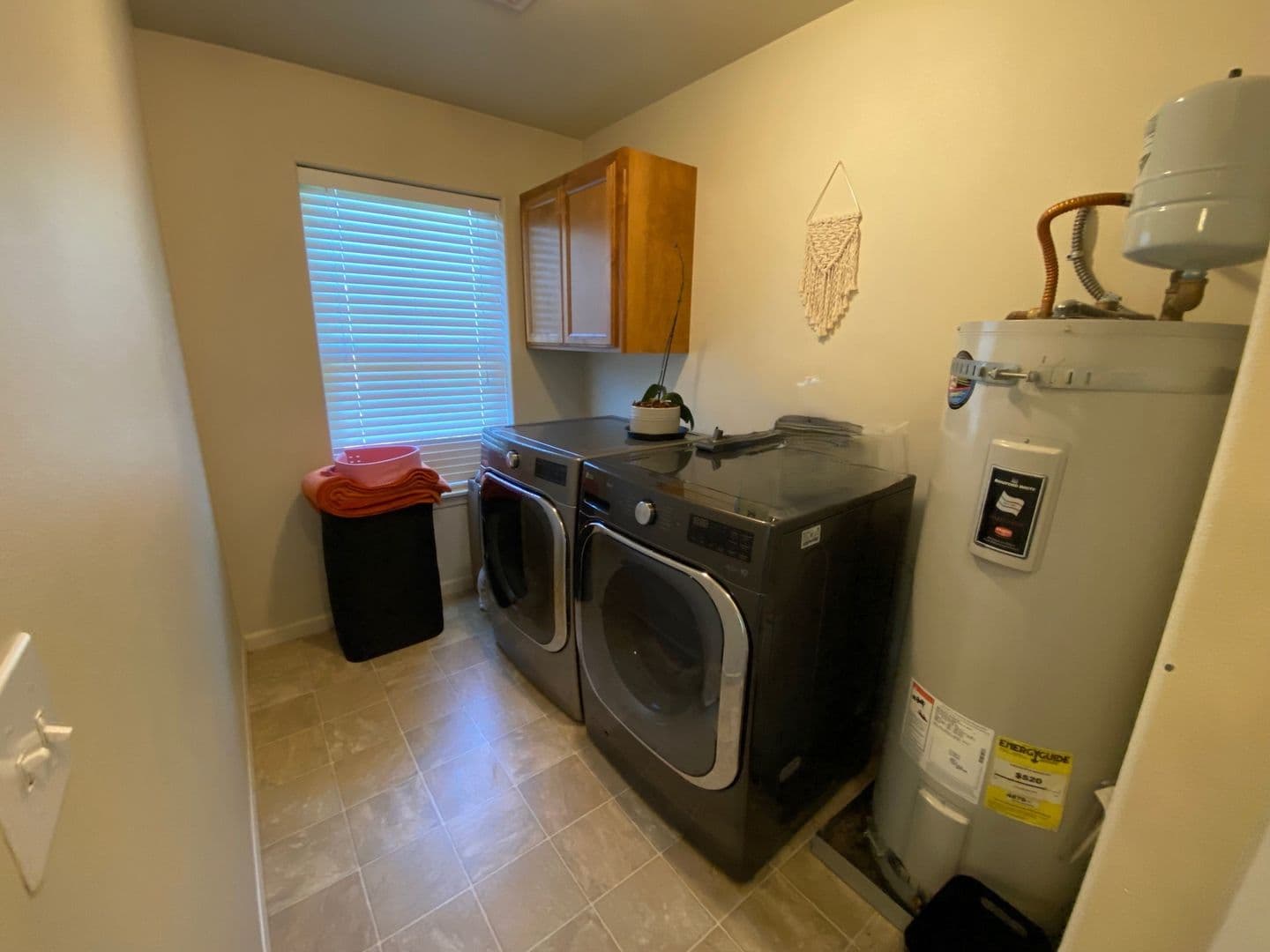 Roseburg House: 101 Barron Ct