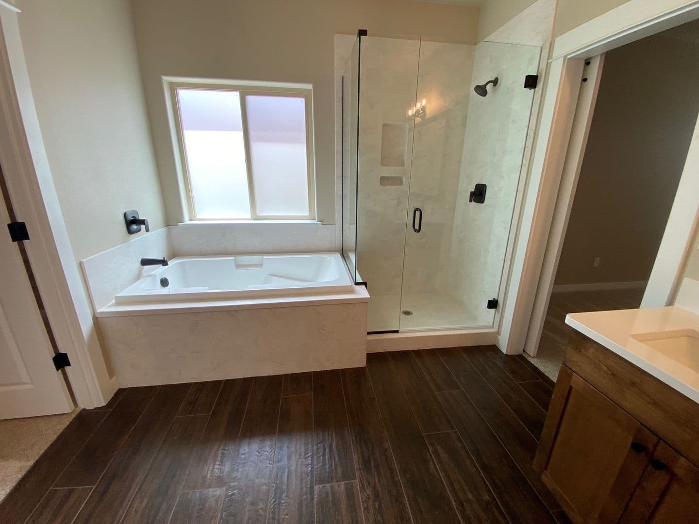Sutherlin House: 909 Durham Ave