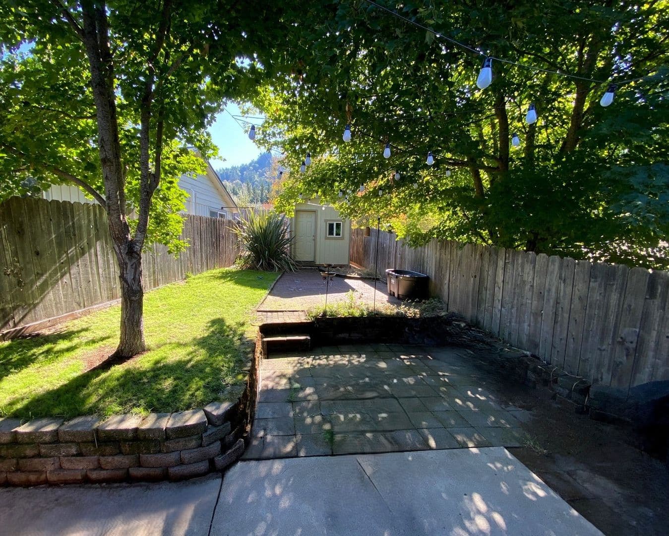 Roseburg House: 101 Barron Ct