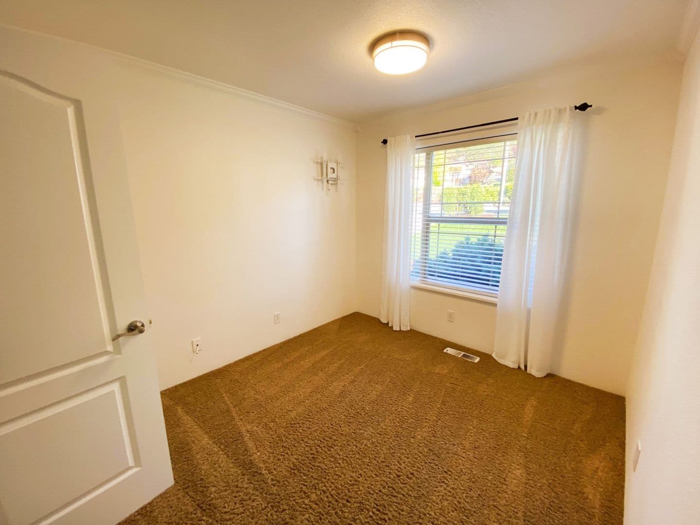 Roseburg House: 2315 NW Witherspoon Ave