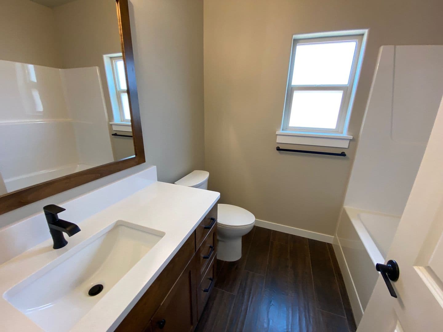 Sutherlin House: 909 Durham Ave