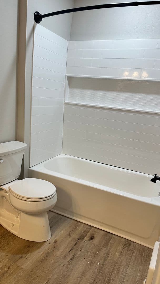 Riddle Apartment: Glenbrook Loop Rd & Hanna View Lane